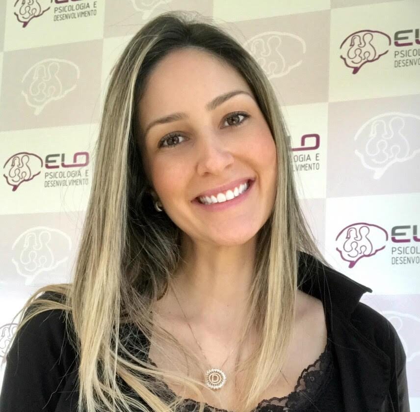 Débora C. Fava